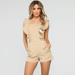 CUTEST DENIN POLKA DOT ROMPER NWOT 💛